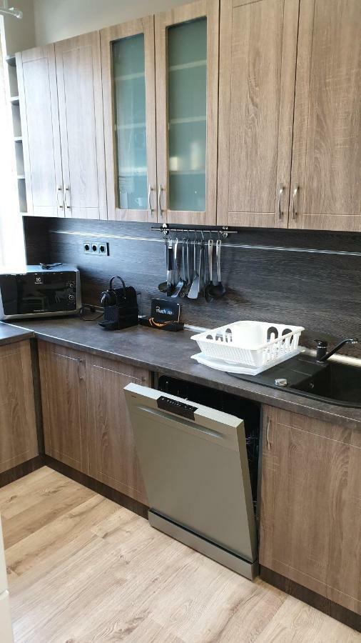 Aqua Apartman Тисауйварош Екстериор снимка